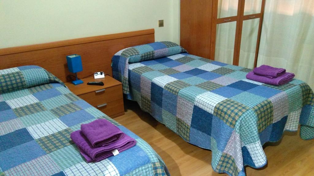 Pension Calfred II Логроньйо Екстер'єр фото