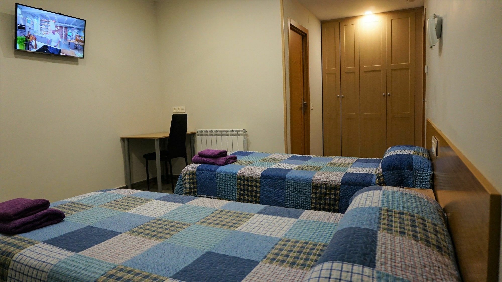 Pension Calfred II Логроньйо Екстер'єр фото